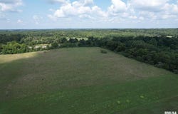 Southpoint Lane, West Frankfort, IL 62896