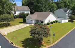 2 Jessica Way, Greer, SC 29651