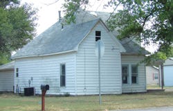501 N Main St, Canton, KS 67428