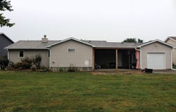 34 Colonial Drive, Clinton, IL 61727