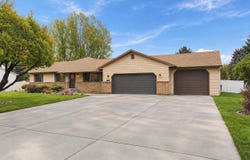 1885 Heather Ln, Idaho Falls, ID 83406