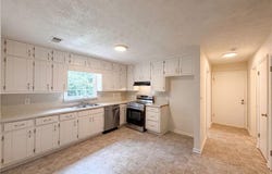 6486 Lynndale Lane, Morrow, GA 30260