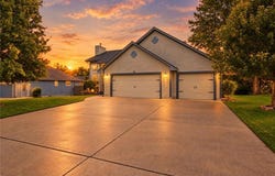 301 Andrea Lane, Harrisonville, MO 64701