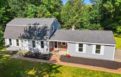 5 Arrowhead Road, Derry, NH 03038