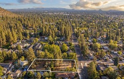 1920 NE 8th Street, Bend, OR 97701