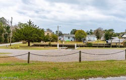 915 Sunset Boulevard, Newport, NC 28570