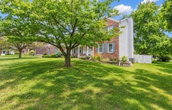 5 Cobblestone Court, Bloomington, IL 61704