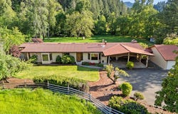 2233 RIVERSIDE Dr, MyrtleCreek, OR 97457