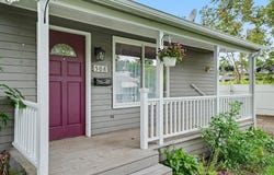 508 S 2ND St, Silverton, OR 97381