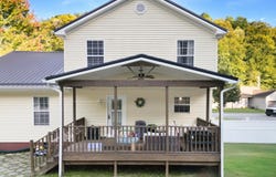 129 Stoney Brook, Van Lear, KY 41265