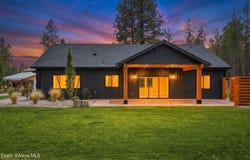 279 Coyote Pass Rd, Blanchard, ID 83804