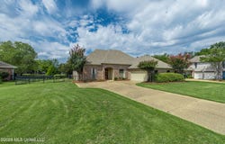 284 Lighthouse Lane, Brandon, MS 39047