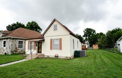 525 E Scott Street, Monett, MO 65708