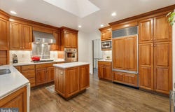 6225 KELLOGG Drive, MCLEAN, VA 22101