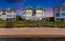 564 Riverside Dr, Morattico, VA 22503