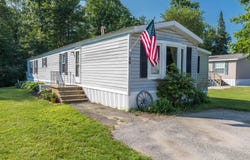 39 Hilton Avenue, Exeter, NH 03833