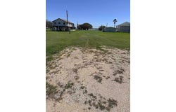 1912 Bayview Drive, Palacios, TX 77465