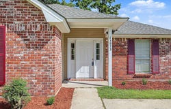 13973 Guy St, Walker, LA 70785