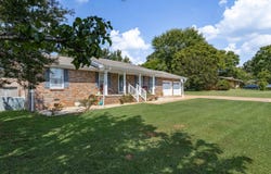 2008 Saxton Dr, Florence, AL 35630
