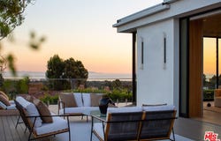 1660 Casale Rd, Pacific Palisades, CA 90272
