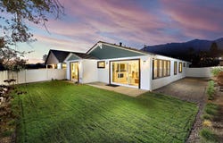 2 W Pine St, Altadena, CA 91001