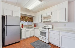 8200 Jantzen RD, Modesto, CA 95357