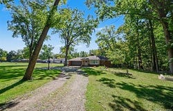 21695 Rougewood Drive, Southfield, MI 48033
