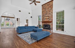 9117 Lakepointe Avenue, Rowlett, TX 75088