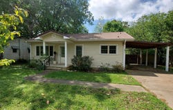 1010 Sutherland Ave, Mena, AR 71953