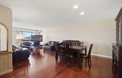 Glenview, IL 60025