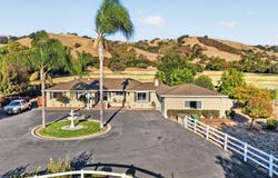 15640 Foothill AVE, MORGAN HILL, CA 95037