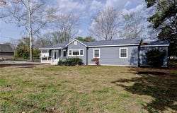 20 Hewitt Street, Saluda, VA 23149