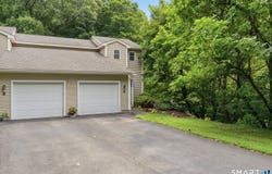 51 Academy Lane, Southington, CT 06489