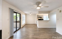 7220 Winery Lane, Charlotte, NC 28227