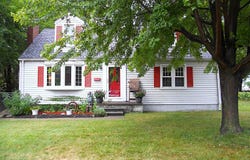 8239 Garbor Drive, Warren, MI 48093