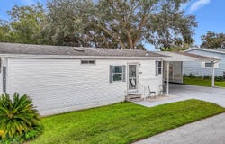 10936 Tumbleweed Dr, Dade City, FL 33525