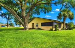 645 BROADMOOR Circle, WINTER HAVEN, FL 33884