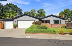 1445 Bassett Dr, Concord, CA 94521