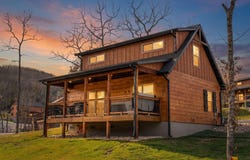 117 Hillside Pass, Hollister, MO 65672