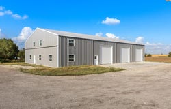 2939 N Halstead Rd, Halstead, KS 67056