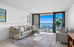 2201 S Ocean Dr, Hollywood, FL 33019