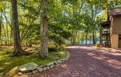 322 Crescent Lake Road, Scotrun, PA 18355