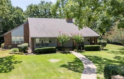 805 Copperas Drive, Caldwell, TX 77836