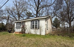 504 W Main St, Whitehouse, TX 75791