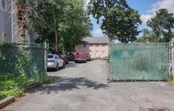 319 E 2Nd St, Plainfield City, NJ 07060-1309