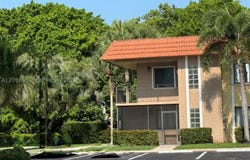 435 Lakeview Dr, Weston, FL 33326
