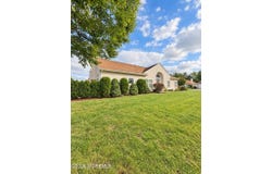 274 Valencia Drive, Monroe, NJ 08831