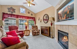 905 Snowberry St, Longmont, CO 80503