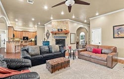 2355 Bryan, Durant, OK 74701