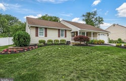 209 YARDLEY Road, DELRAN, NJ 08075